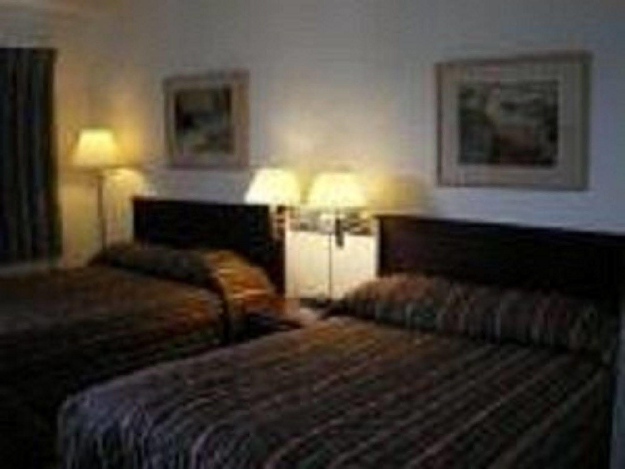 Sun-Dek Motel Medicine Hat Extérieur photo