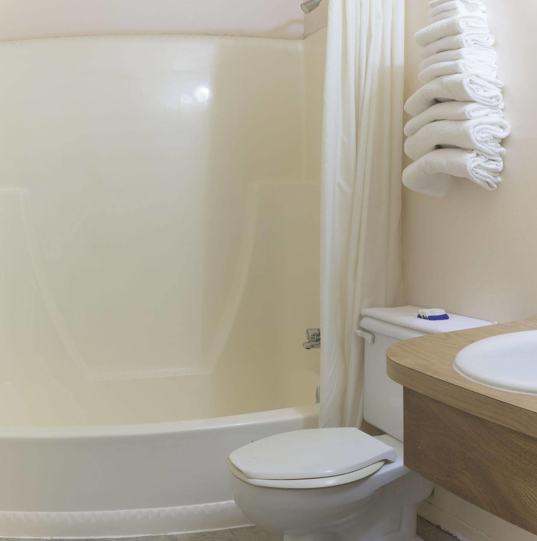 Sun-Dek Motel Medicine Hat Extérieur photo